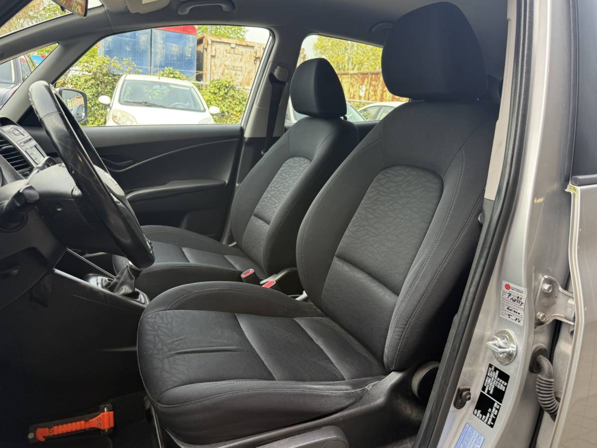 Hyundai ix20 Hyundai ix20 1.6i i-Vision ✅ Airco  ✅ Trekhaak ✅ Climate control ✅