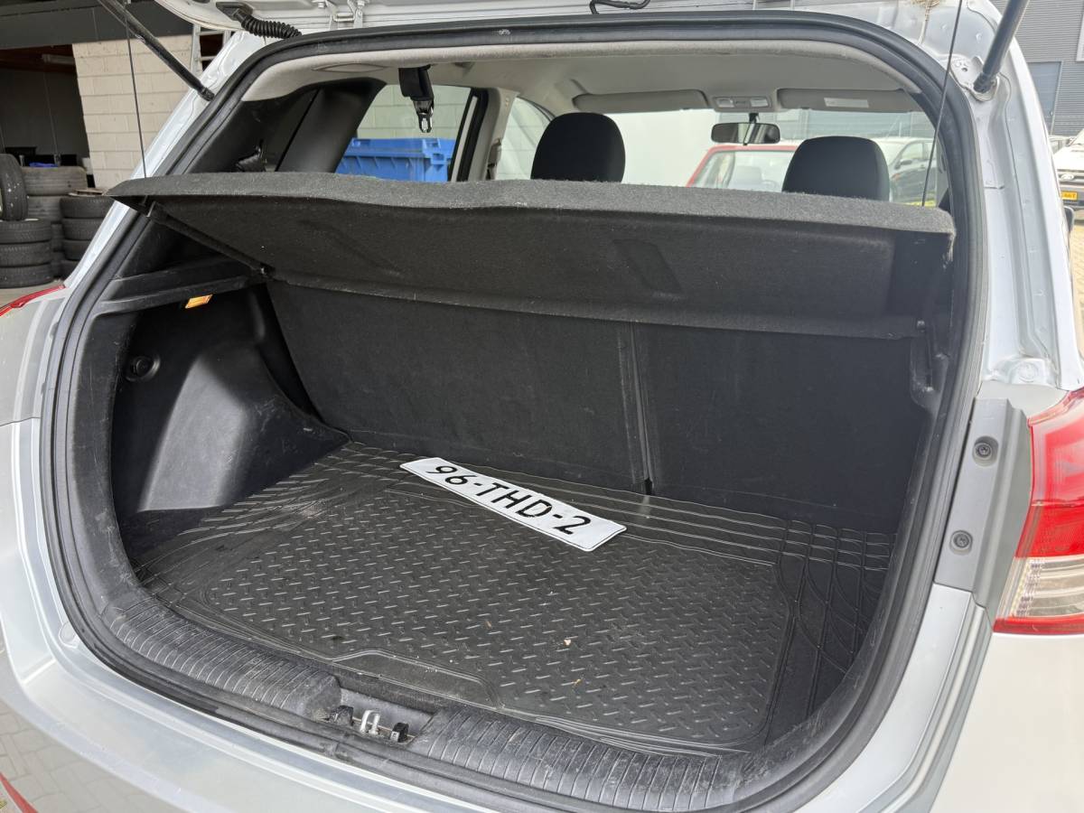 Hyundai ix20 Hyundai ix20 1.6i i-Vision ✅ Airco  ✅ Trekhaak ✅ Climate control ✅