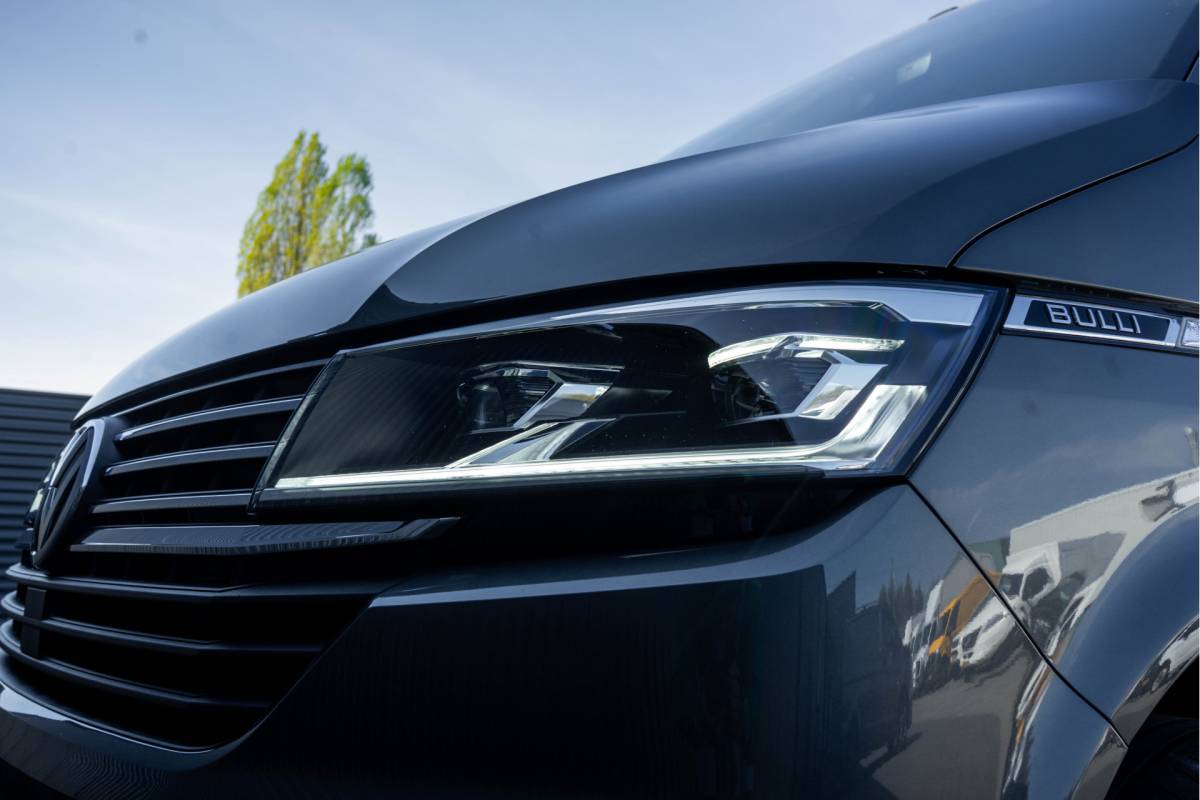 Volkswagen Transporter Volkswagen Transporter T6.1 2.0 TDI BULLI | L1H1 | 150PK | LED | Automaat | Camera | Carplay | PDC | Trekhaak