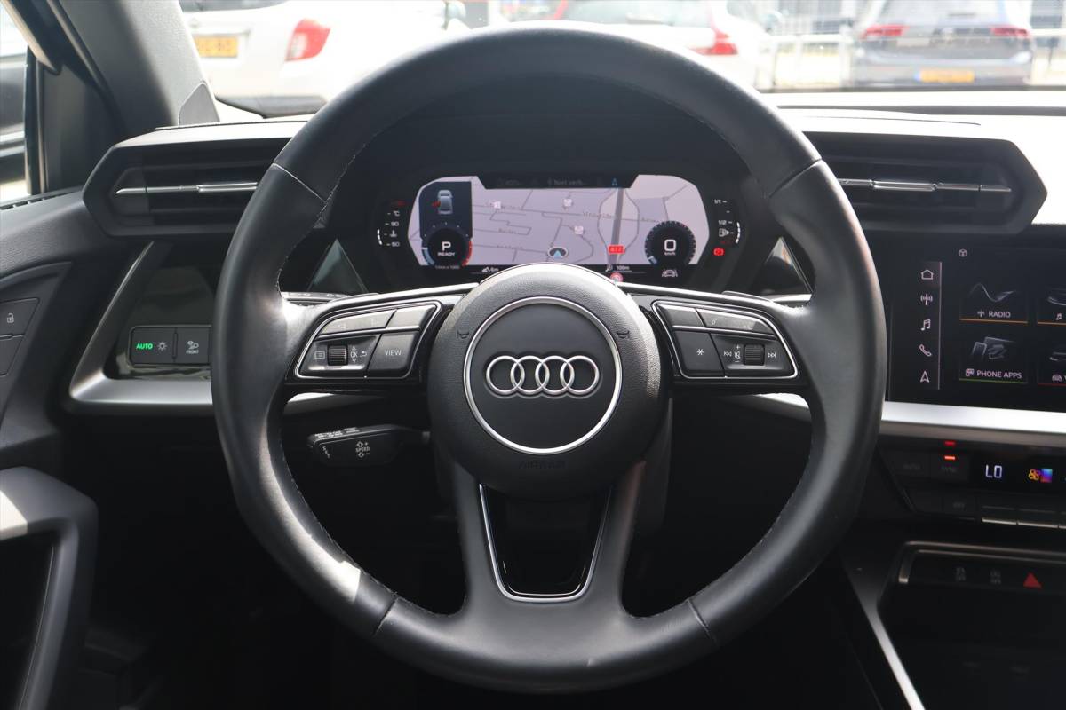 Audi A3 Audi A3 Limousine 30 TFSI Business Edition 110pk I Navigatie I Carplay I Cruise I LED  | Virtual | Parkeersensoren
