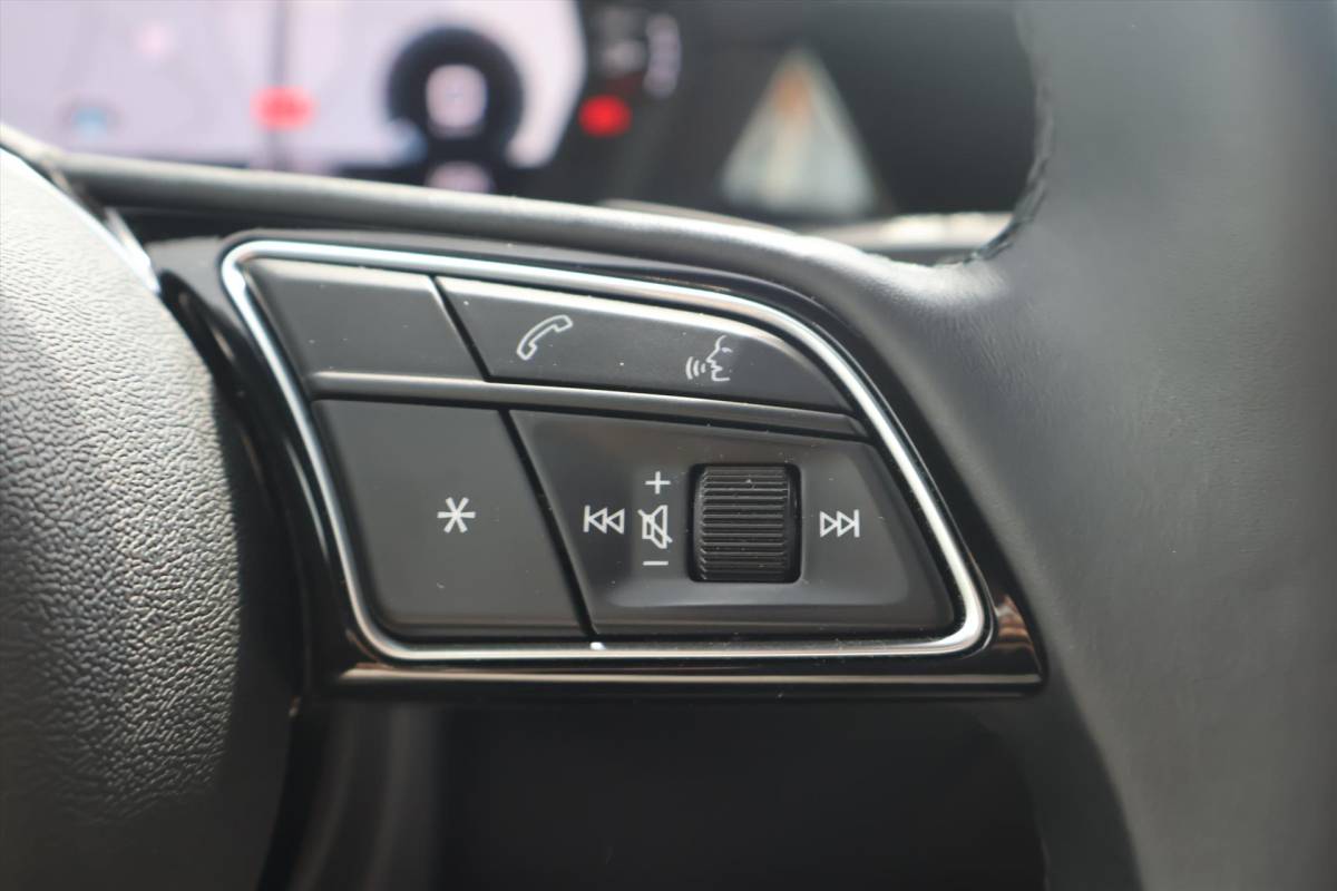 Audi A3 Audi A3 Limousine 30 TFSI Business Edition 110pk I Navigatie I Carplay I Cruise I LED  | Virtual | Parkeersensoren