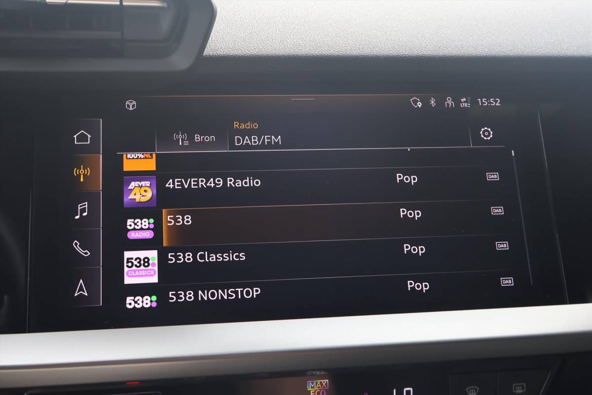 Audi A3 Audi A3 Limousine 30 TFSI Business Edition 110pk I Navigatie I Carplay I Cruise I LED  | Virtual | Parkeersensoren
