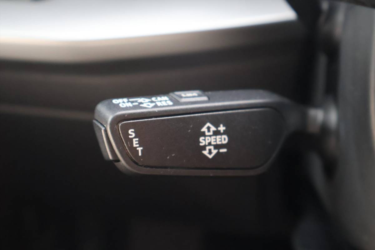 Audi A3 Audi A3 Limousine 30 TFSI Business Edition 110pk I Navigatie I Carplay I Cruise I LED  | Virtual | Parkeersensoren