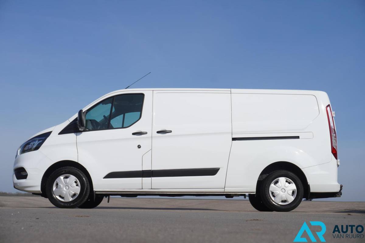 Ford Transit Custom Ford Transit Custom 300 2.0 TDCI L2H1 * Beurt + APK * LED