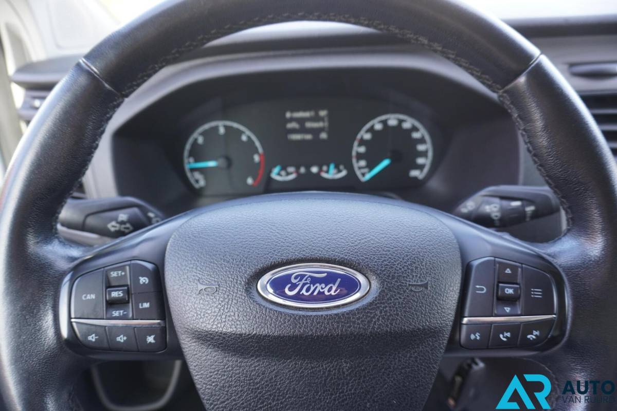 Ford Transit Custom Ford Transit Custom 300 2.0 TDCI L2H1 * Beurt + APK * LED