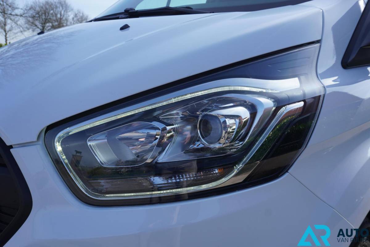 Ford Transit Custom Ford Transit Custom 300 2.0 TDCI L2H1 * Beurt + APK * LED