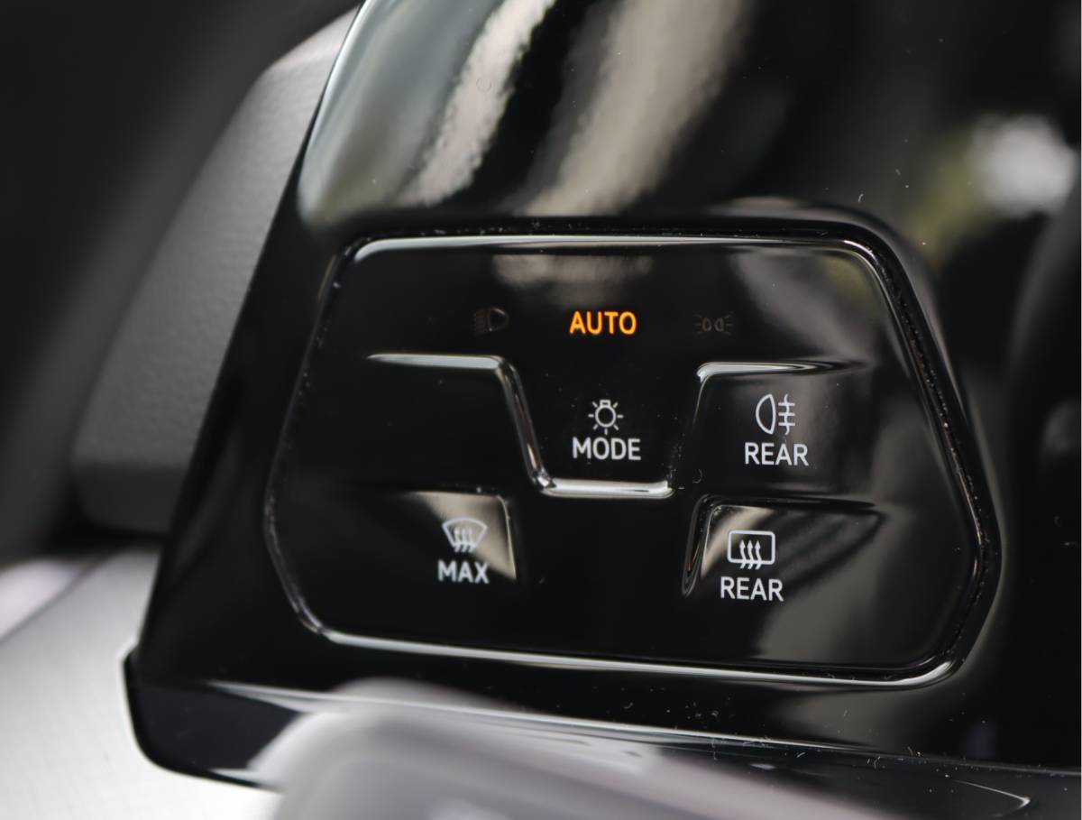 Volkswagen Golf Volkswagen Golf 1.5 TSI Life | Stoel/stuurverwarming | Keyless | Camera