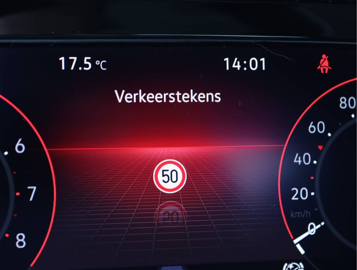 Volkswagen Golf Volkswagen Golf 1.5 TSI Life | Stoel/stuurverwarming | Keyless | Camera