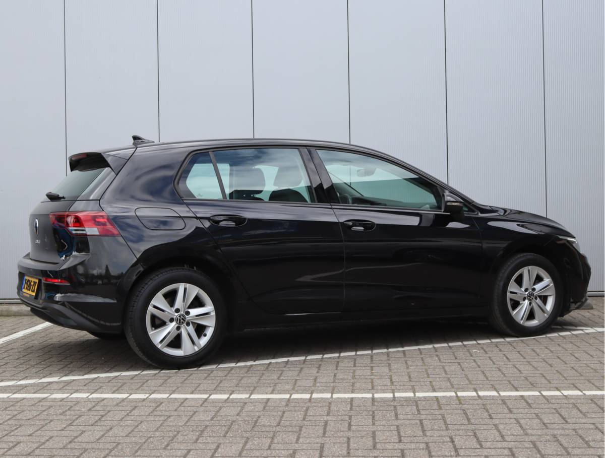 Volkswagen Golf Volkswagen Golf 1.5 TSI Life | Stoel/stuurverwarming | Keyless | Camera