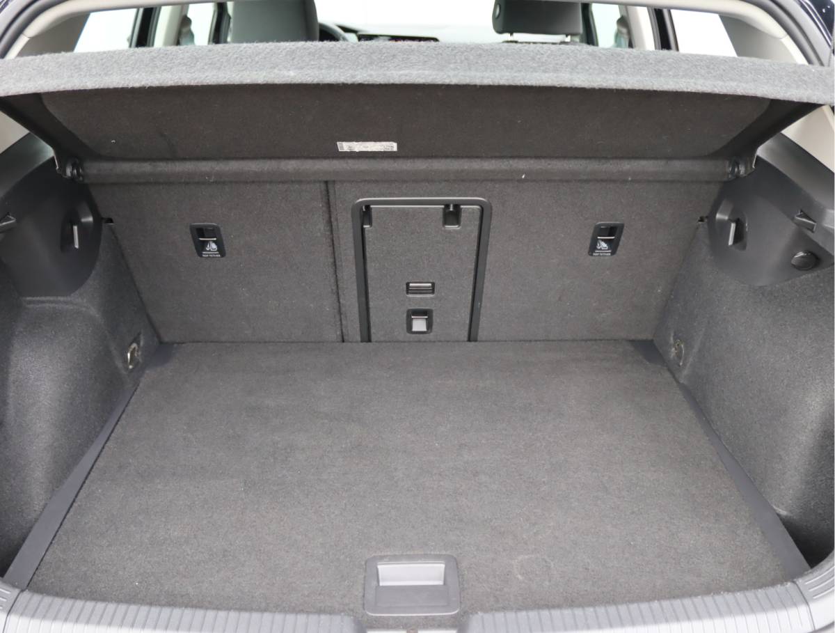 Volkswagen Golf Volkswagen Golf 1.5 TSI Life | Stoel/stuurverwarming | Keyless | Camera