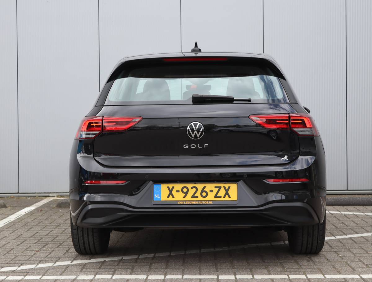 Volkswagen Golf Volkswagen Golf 1.5 TSI Life | Stoel/stuurverwarming | Keyless | Camera