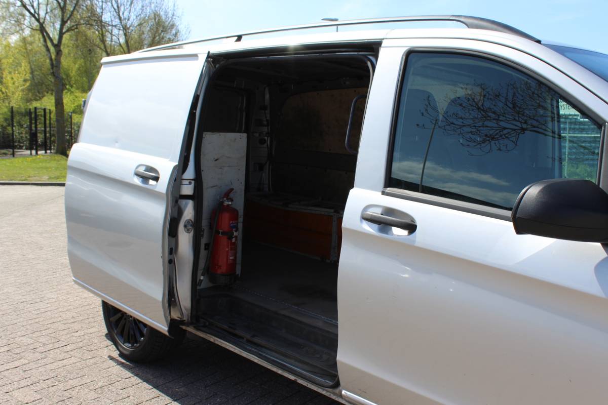 Mercedes-Benz Vito Mercedes-Benz Vito 116 CDI ,,marge,,trekhaak vol opties etc
