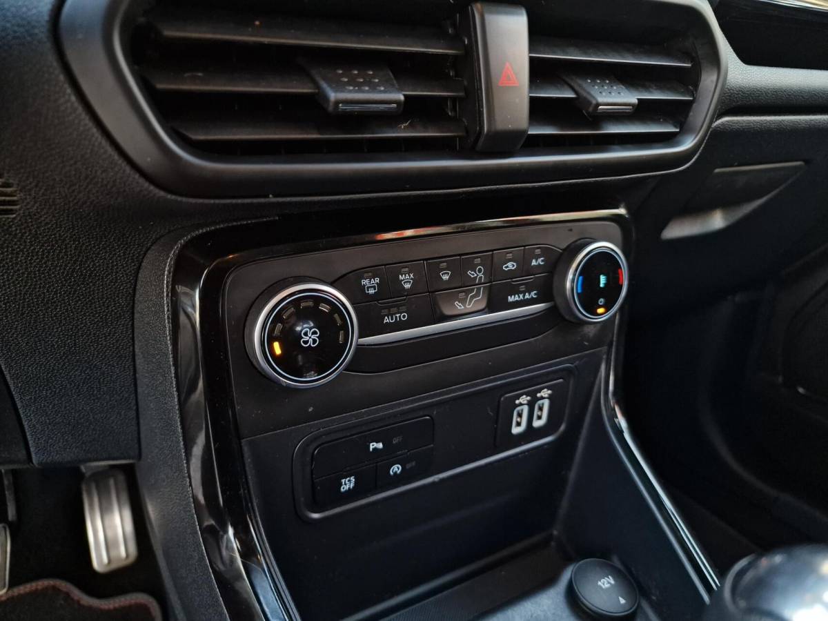 Ford EcoSport Ford EcoSport 1.0 EcoBoost ST-Line 125PK|Trekhaak|Clima|Camera|B&O-audio|PDC|Carplay|22.992KM|