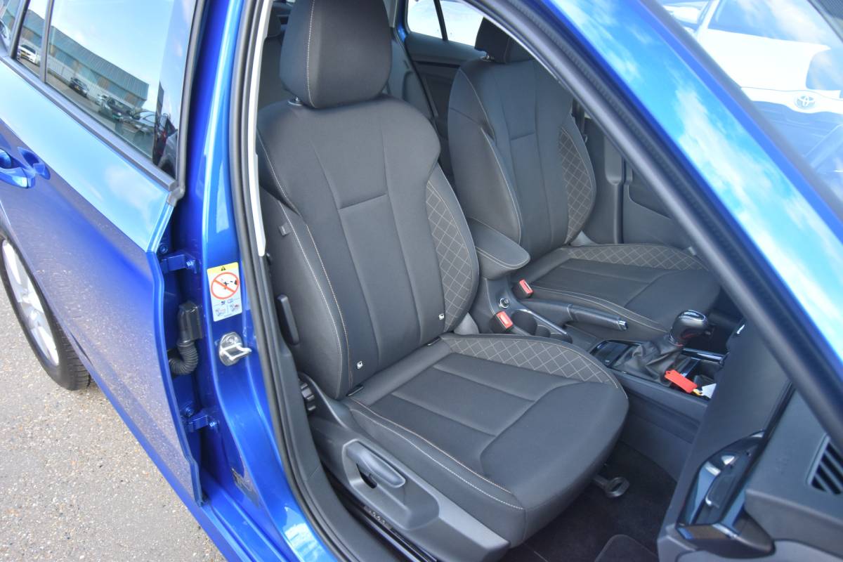 Škoda Kamiq ŠKODA Kamiq 1.0 TSI Ambition , TREKHAAK , NAVI VIA APP , LMV16 , PDC A ,