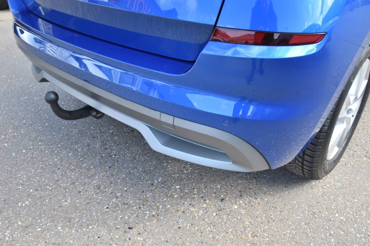 Škoda Kamiq ŠKODA Kamiq 1.0 TSI Ambition , TREKHAAK , NAVI VIA APP , LMV16 , PDC A ,