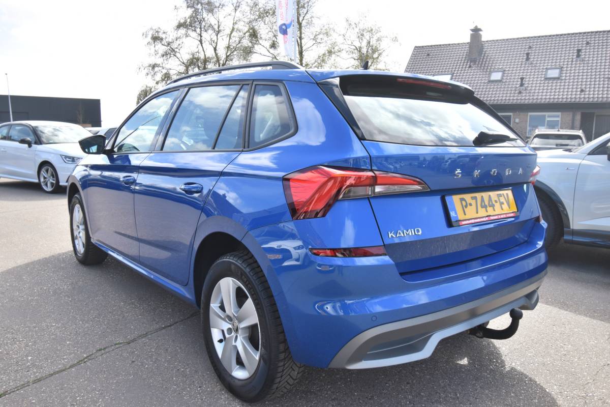 Škoda Kamiq ŠKODA Kamiq 1.0 TSI Ambition , TREKHAAK , NAVI VIA APP , LMV16 , PDC A ,