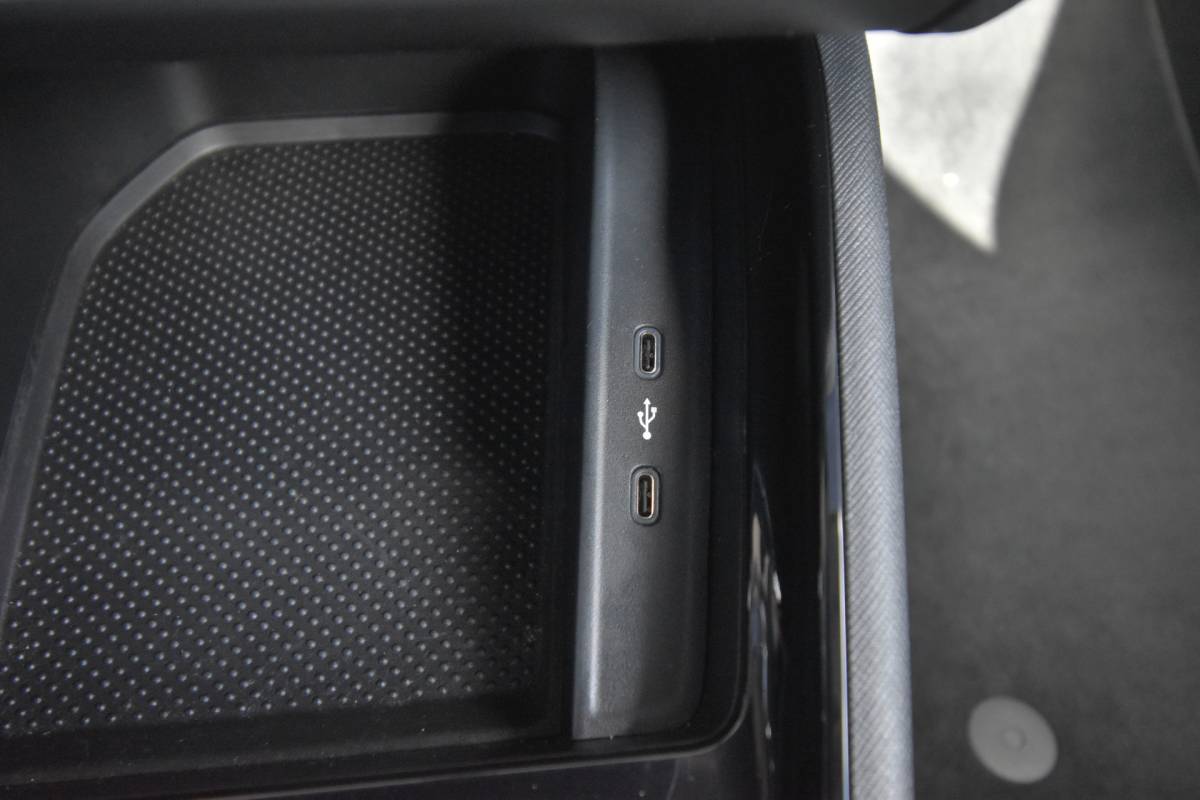 Škoda Kamiq ŠKODA Kamiq 1.0 TSI Ambition , TREKHAAK , NAVI VIA APP , LMV16 , PDC A ,