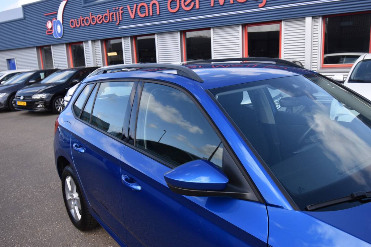 Škoda Kamiq ŠKODA Kamiq 1.0 TSI Ambition , TREKHAAK , NAVI VIA APP , LMV16 , PDC A ,