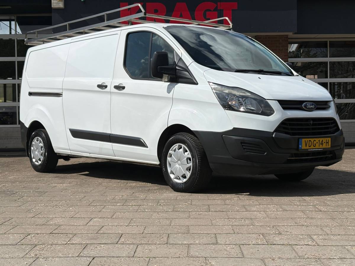 Ford Transit Custom Ford Transit Custom 290 2.0 TDCI L2H1 131PK EURO6|airco|trekhaak|bluetooth|imperiaal|elektrisch pakket|drie zitplaatsen