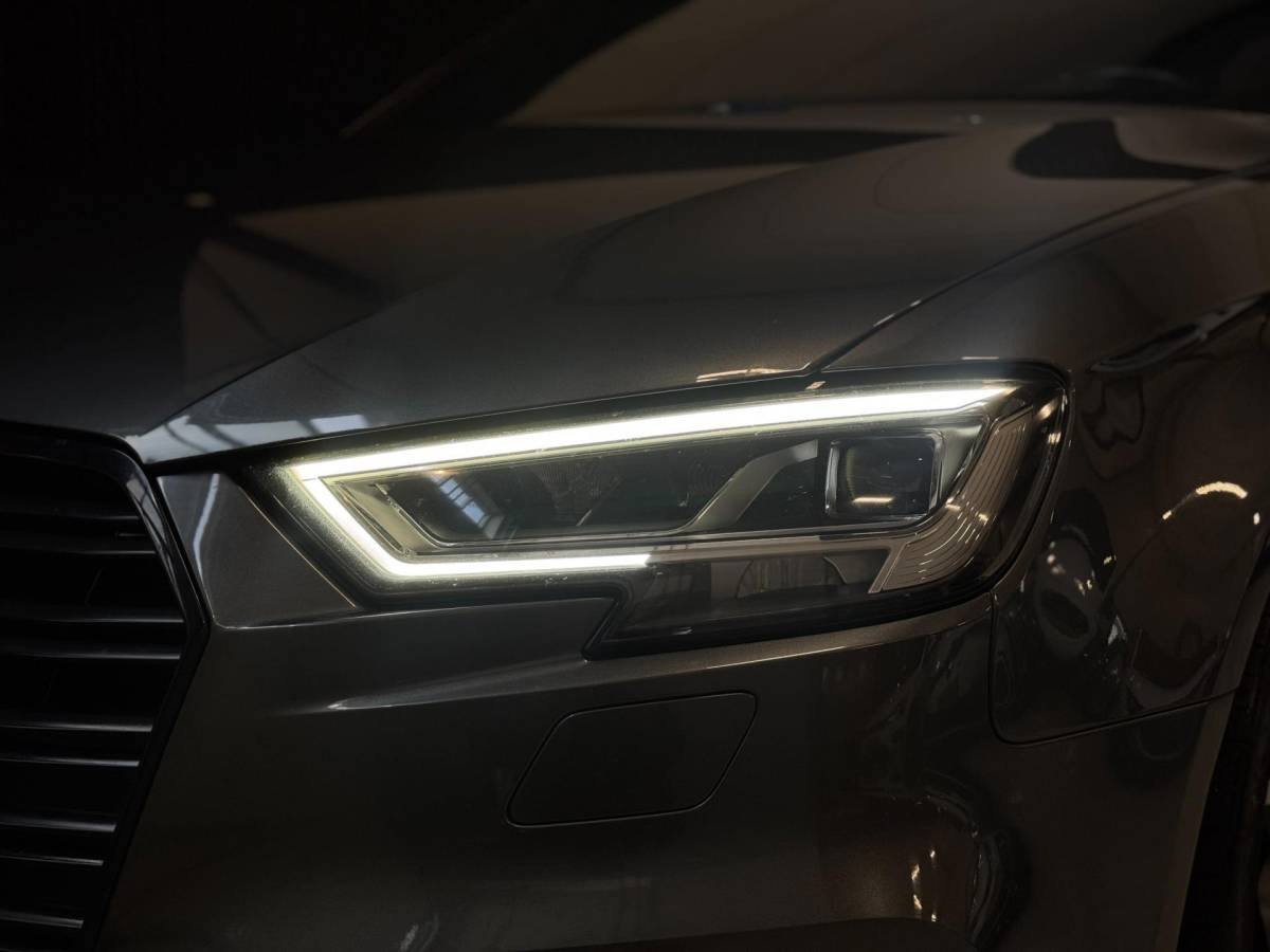 Audi A3 Audi A3 Sportback 1.5 TFSI CoD 3X S-LINE | VIRTUAL | NAP | LED | ORG. NL!