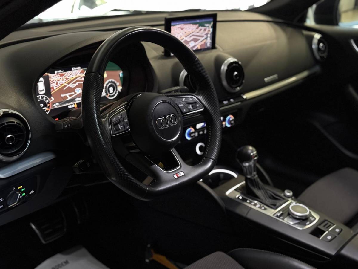 Audi A3 Audi A3 Sportback 1.5 TFSI CoD 3X S-LINE | VIRTUAL | NAP | LED | ORG. NL!