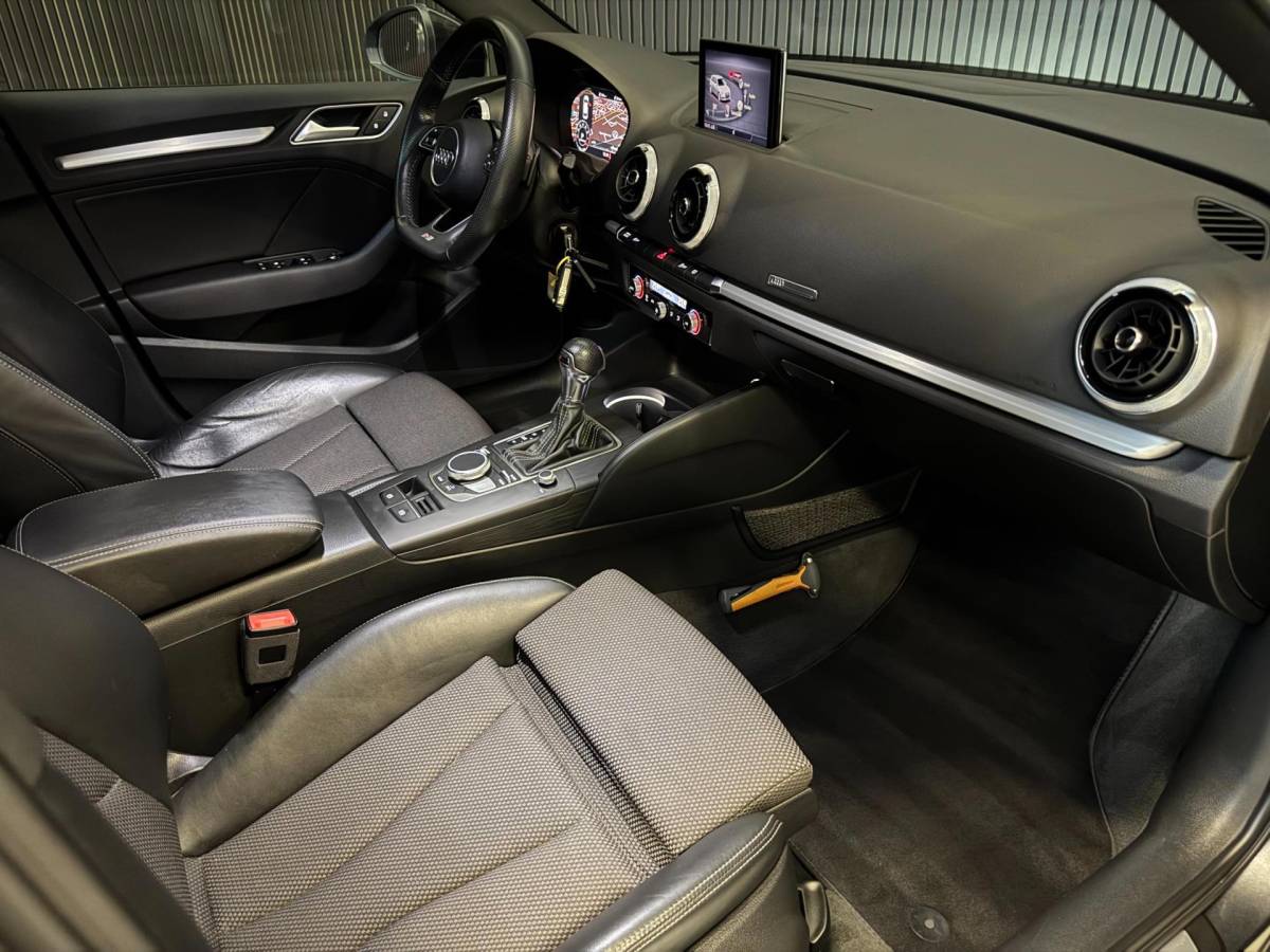 Audi A3 Audi A3 Sportback 1.5 TFSI CoD 3X S-LINE | VIRTUAL | NAP | LED | ORG. NL!