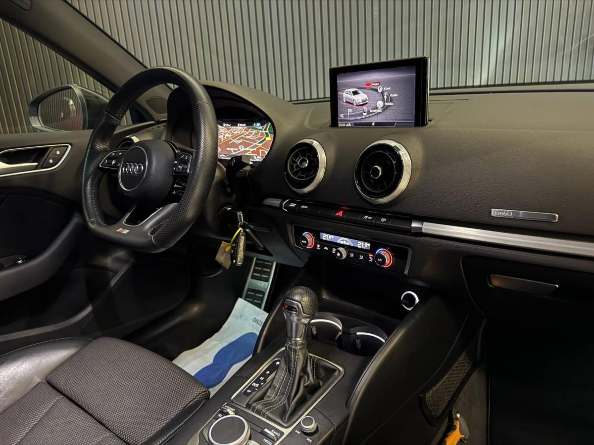 Audi A3 Audi A3 Sportback 1.5 TFSI CoD 3X S-LINE | VIRTUAL | NAP | LED | ORG. NL!