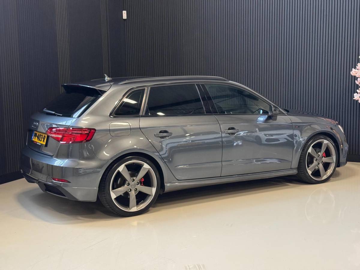 Audi A3 Audi A3 Sportback 1.5 TFSI CoD 3X S-LINE | VIRTUAL | NAP | LED | ORG. NL!