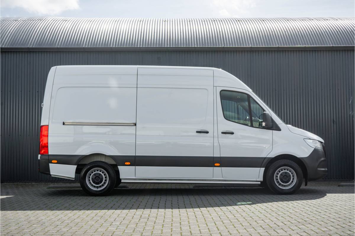 Mercedes-Benz Sprinter Mercedes-Benz Sprinter 311 CDI L2H2 | Volledig Ingericht | Topstaat | Mbux | Camera | Navi | Climatronic