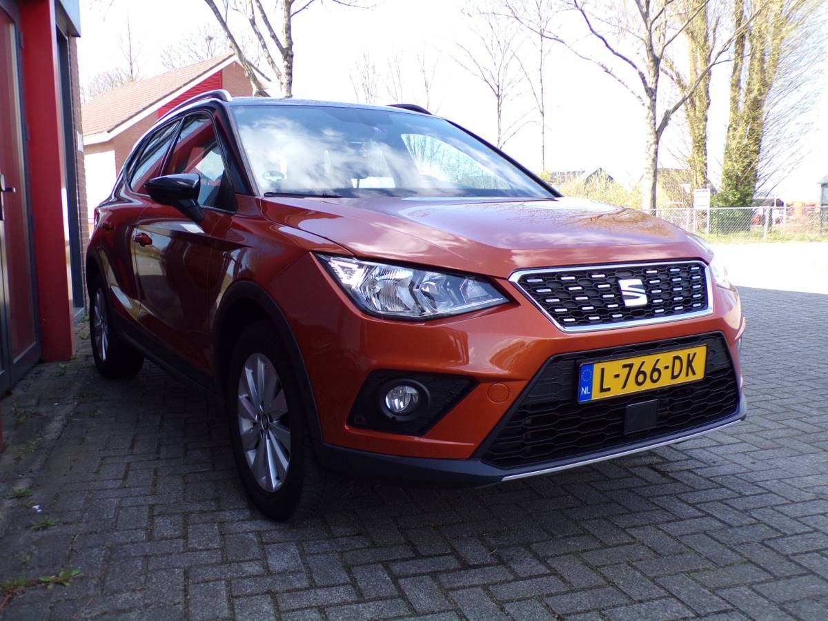SEAT Arona SEAT Arona 1.0 TSI Xcellence Business Intense DSG Carplay/Android Trekhaak Camera Bomvol!!!