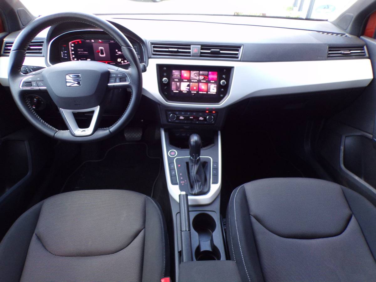 SEAT Arona SEAT Arona 1.0 TSI Xcellence Business Intense DSG Carplay/Android Trekhaak Camera Bomvol!!!