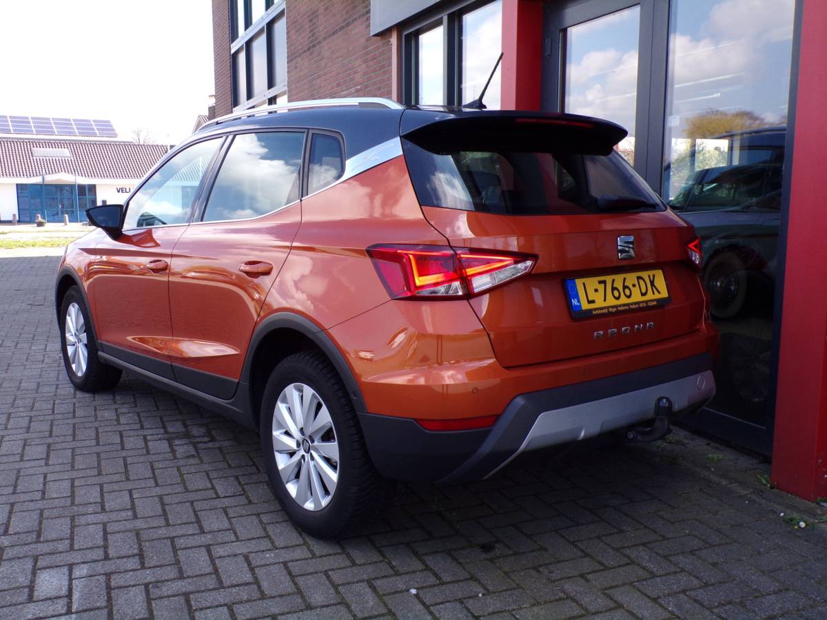SEAT Arona SEAT Arona 1.0 TSI Xcellence Business Intense DSG Carplay/Android Trekhaak Camera Bomvol!!!
