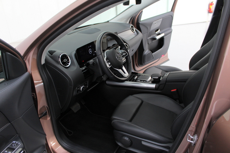 Mercedes-Benz GLA Mercedes-Benz GLA-klasse 250 e HYBRID,  Business Solution Luxury Limited 218PK, RIJKLAAR |  PANORAMADAK | DEELS LEER | STOELVERWARMING | CAMERA
