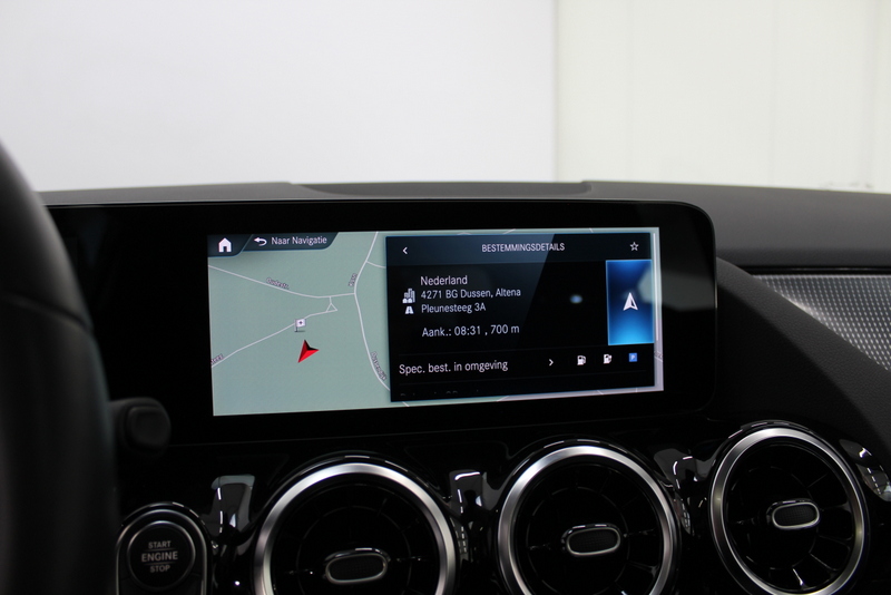 Mercedes-Benz GLA Mercedes-Benz GLA-klasse 250 e HYBRID,  Business Solution Luxury Limited 218PK, RIJKLAAR |  PANORAMADAK | DEELS LEER | STOELVERWARMING | CAMERA