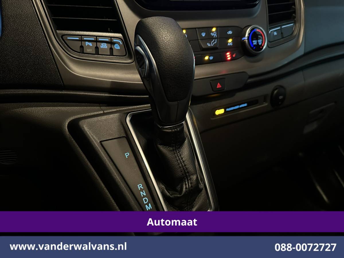 Ford Transit Custom Ford Transit Custom 2.0 TDCI 131pk Automaat L2H1 Inrichting Euro6 Airco | Camera | Xenon | Apple Carplay | Cruisecontrol Android Auto, Stoelverwarming, Verwarmde voorruit, Parkeersensoren, Bijrijdersbank