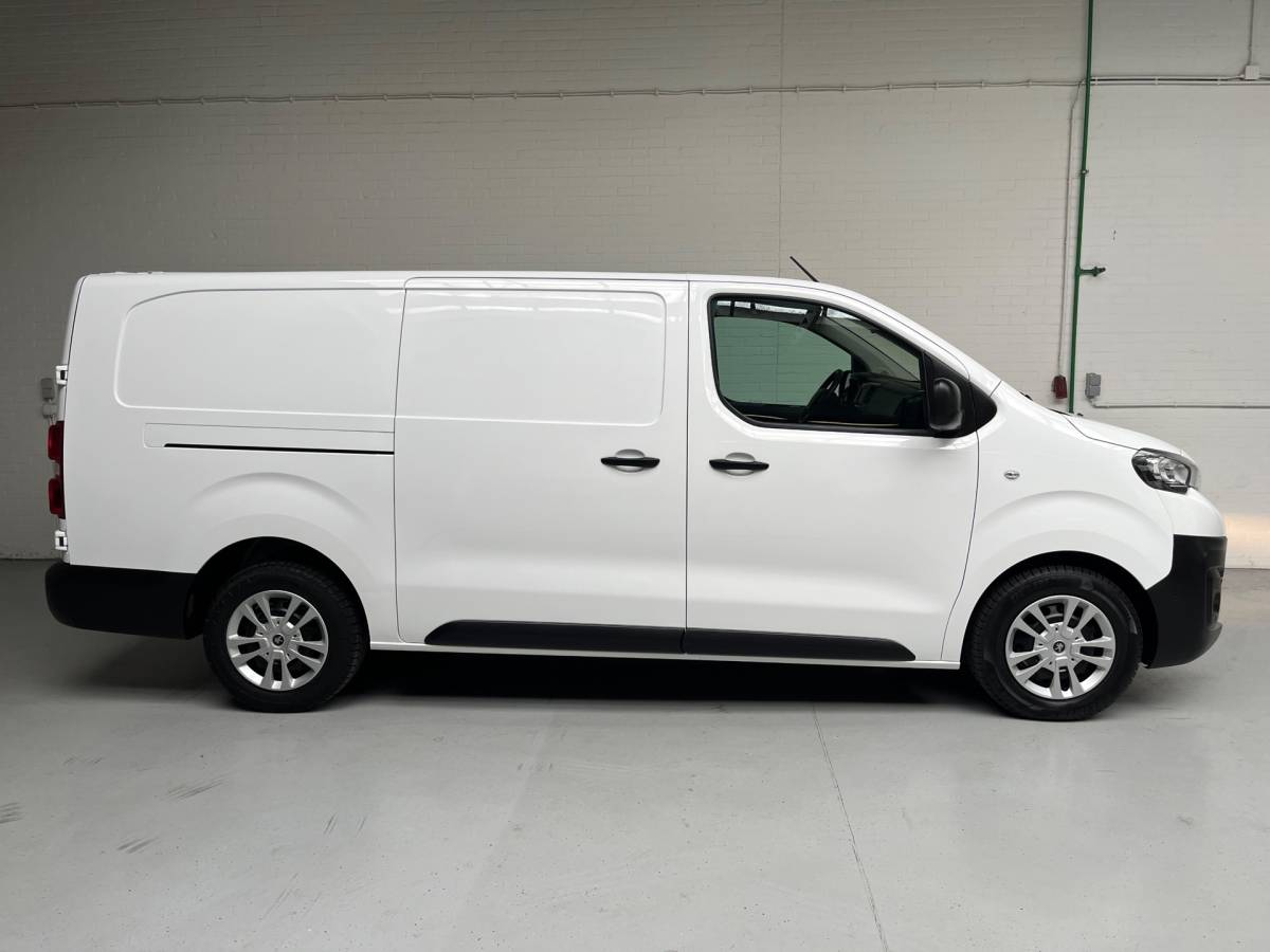 Peugeot Expert Peugeot Expert L3H1 SERVICEWAGEN AUTOMAAT 2.0 BlueHDI 145PK euro6 Long Premium, 3Persoons, BOTT INRICHTING, RIJKLAARPRIJS!