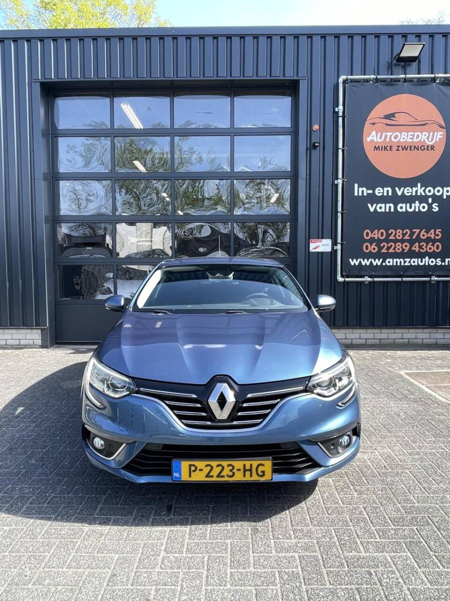 Renault Mégane Renault Megane 1.2 TCe Intens CAMERA|KEYLESS|SFEERVERLICHTING|LED|TREKHAAK|STOELVERWARMING