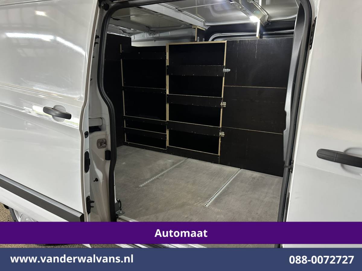 Ford Transit Custom Ford Transit Custom 2.0 TDCI 131pk Automaat L2H1 Inrichting Euro6 Airco | 2x zijdeur | Camera | Navigatie | LED | Android Auto | Cruisecontrol Verwarmde voorruit, Parkeersensoren, Bijrijdersbank
