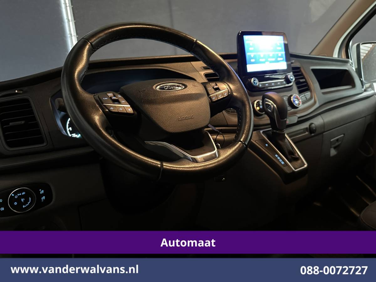 Ford Transit Custom Ford Transit Custom 2.0 TDCI 131pk Automaat L2H1 Inrichting Euro6 Airco | 2x zijdeur | Camera | Navigatie | LED | Android Auto | Cruisecontrol Verwarmde voorruit, Parkeersensoren, Bijrijdersbank