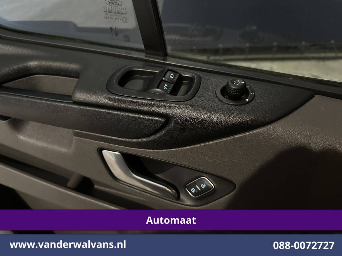Ford Transit Custom Ford Transit Custom 2.0 TDCI 131pk Automaat L2H1 Inrichting Euro6 Airco | 2x zijdeur | Camera | Navigatie | LED | Android Auto | Cruisecontrol Verwarmde voorruit, Parkeersensoren, Bijrijdersbank