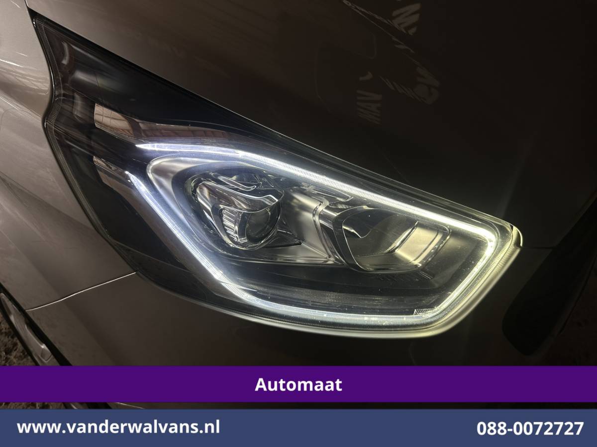 Ford Transit Custom Ford Transit Custom 2.0 TDCI 131pk Automaat L2H1 Euro6 Airco | Camera | Apple Carplay | Cruisecontrol | LED | Trekhaak Android Auto, Parkeersensoren, Bijrijdersbank