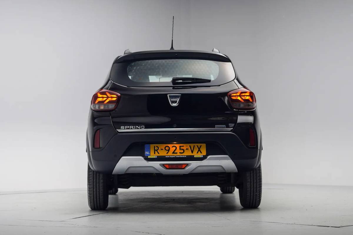 Dacia Spring Dacia Spring Comfort Plus 27 kWh [ Navi Apple Carplay / Android Camera Airco Leder ]