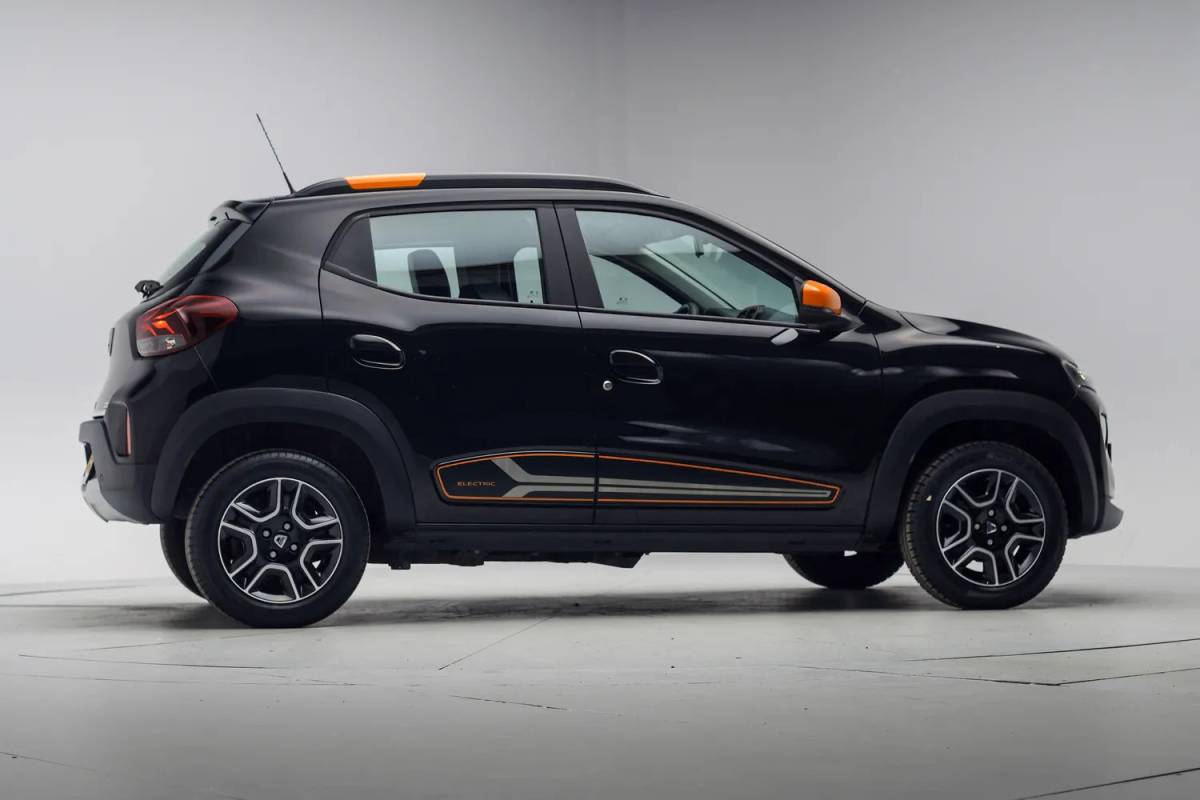 Dacia Spring Dacia Spring Comfort Plus 27 kWh [ Navi Apple Carplay / Android Camera Airco Leder ]