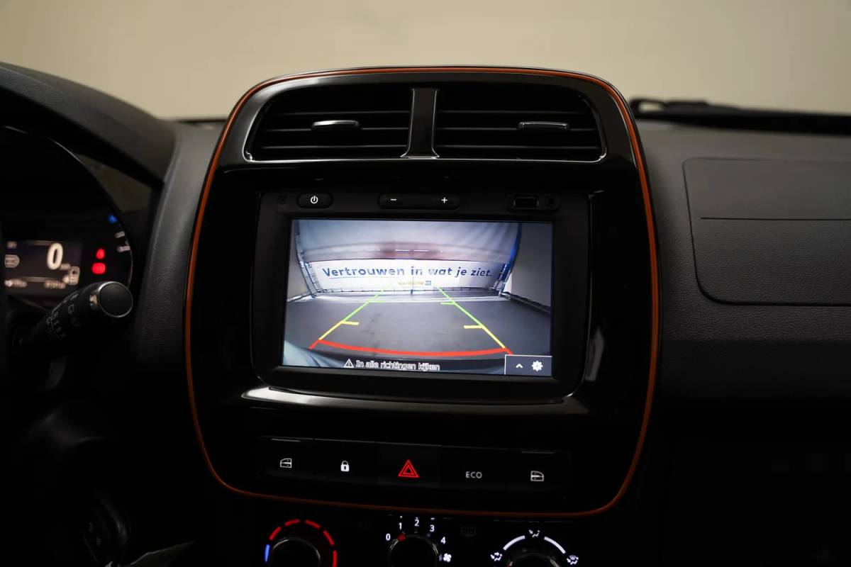 Dacia Spring Dacia Spring Comfort Plus 27 kWh [ Navi Apple Carplay / Android Camera Airco Leder ]