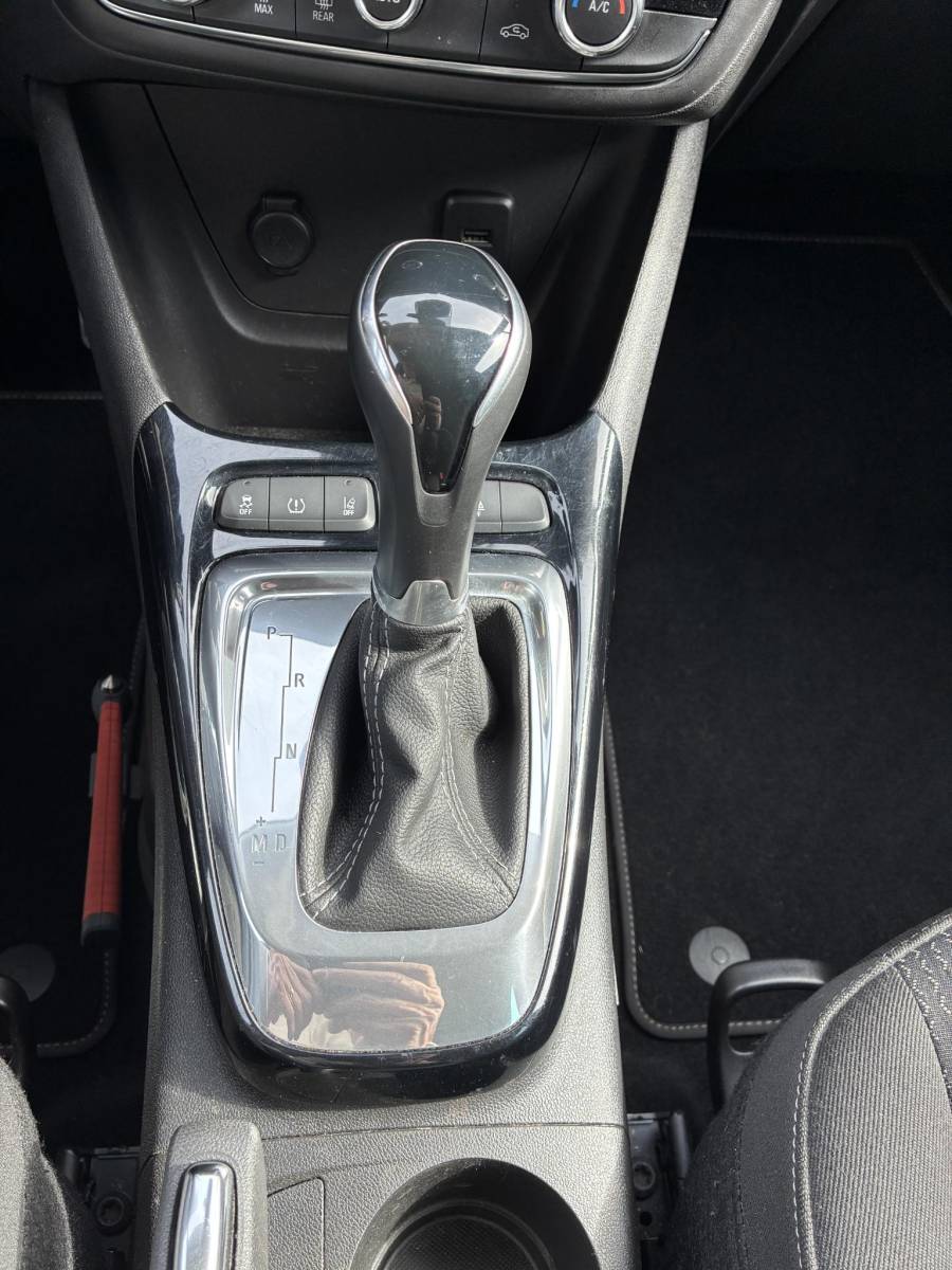 Opel Crossland X Opel Crossland X 1.2 Turbo Online Edition | Climate control | Stoel & Stuurverwarming | Elektrisch Pakket | Apple Carplay/Android Auto | Trekhaak | LM-Velgen | Cruisecontrol | Camera