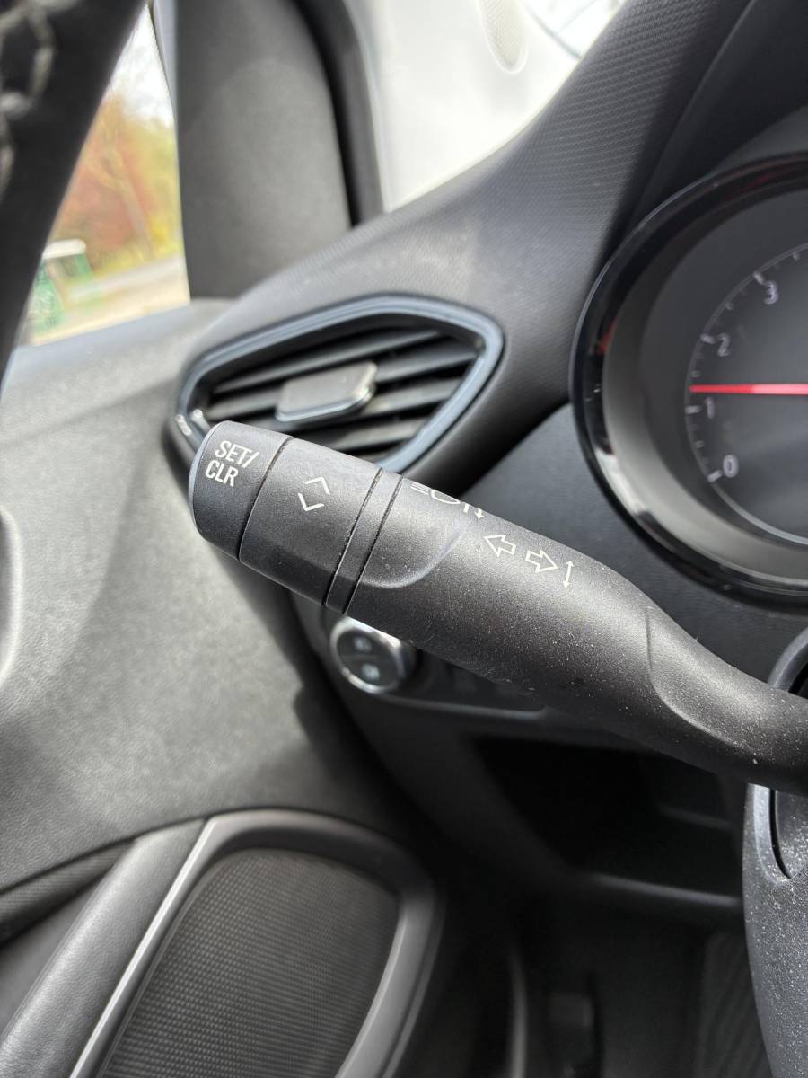 Opel Crossland X Opel Crossland X 1.2 Turbo Online Edition | Climate control | Stoel & Stuurverwarming | Elektrisch Pakket | Apple Carplay/Android Auto | Trekhaak | LM-Velgen | Cruisecontrol | Camera