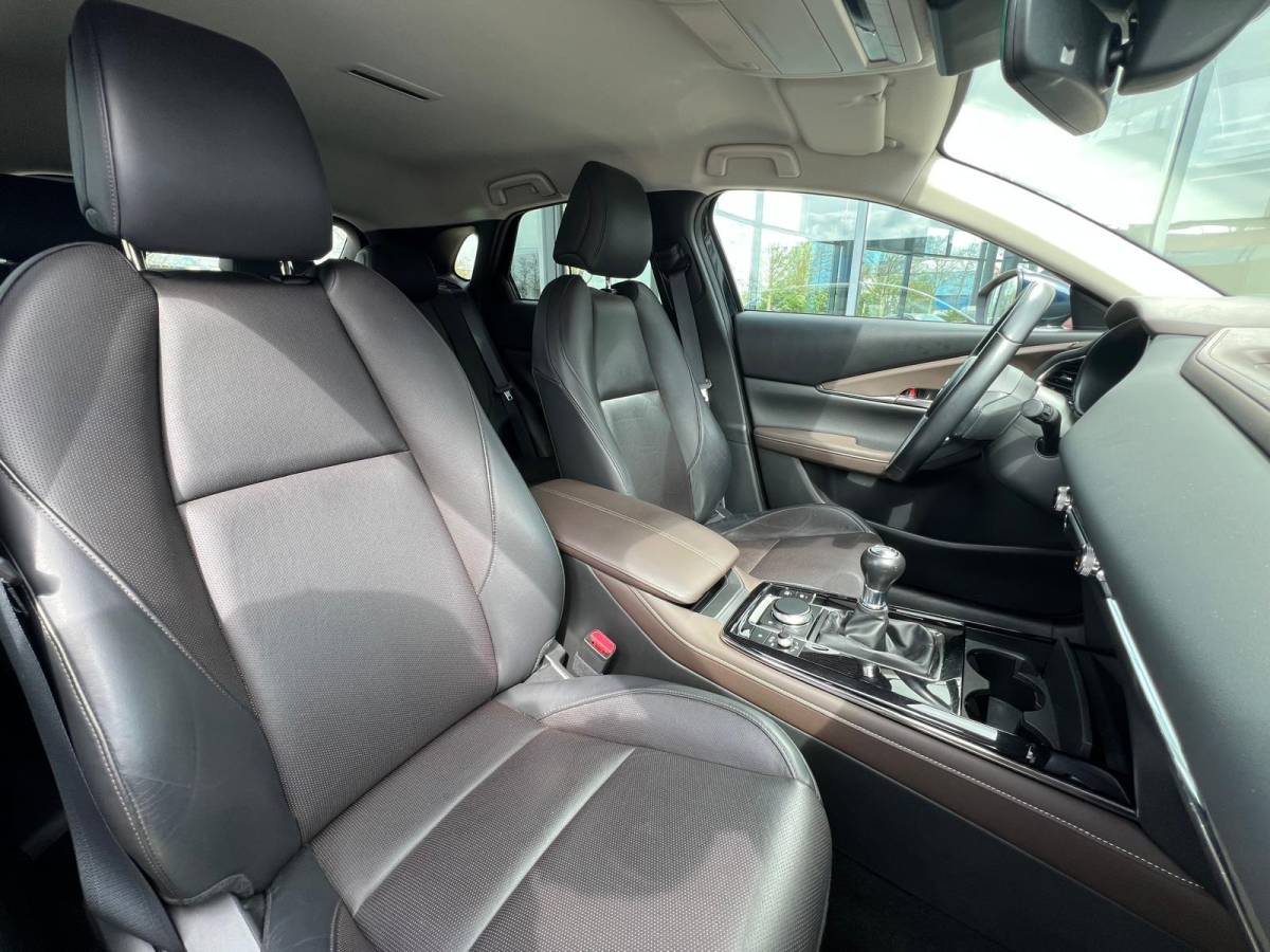 Mazda CX-30 Mazda CX-30 2.0 e-SkyActiv-X M Hybrid Luxury | TREKHAAK | 1E EIG | NED AUTO | LEER | APPLE + ANDROID AUTO | STOEL + STUURVERWARMING | 18INCH |