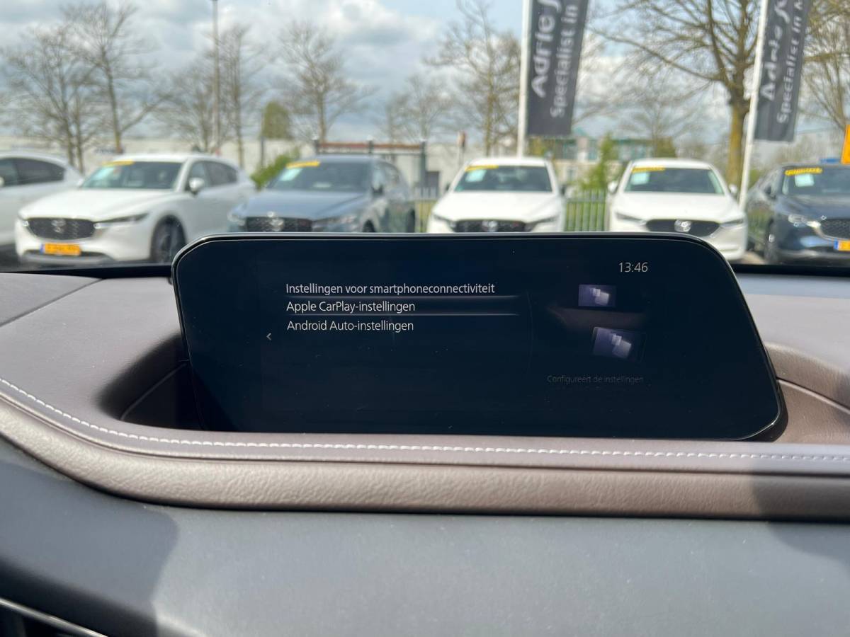 Mazda CX-30 Mazda CX-30 2.0 e-SkyActiv-X M Hybrid Luxury | TREKHAAK | 1E EIG | NED AUTO | LEER | APPLE + ANDROID AUTO | STOEL + STUURVERWARMING | 18INCH |