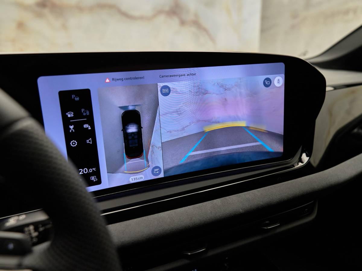 Audi A5 Audi A5 Avant E-Hybrid Quattro S Edition Competition, pano, tr.haak, 20″, B&O, OLED, matrix-LED, memory, massage, privacy, NP96k