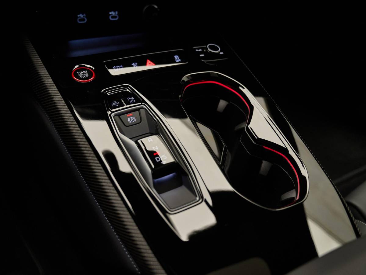 Audi A5 Audi A5 Avant E-Hybrid Quattro S Edition Competition, pano, tr.haak, 20″, B&O, OLED, matrix-LED, memory, massage, privacy, NP96k